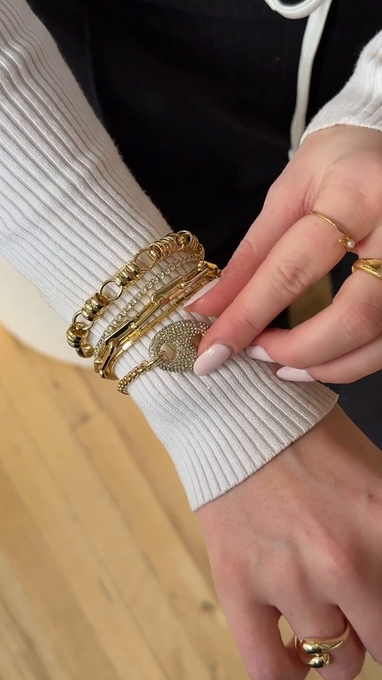 Lucia Bracelet - Gold – Gold chain link bracelet – BaubleBar